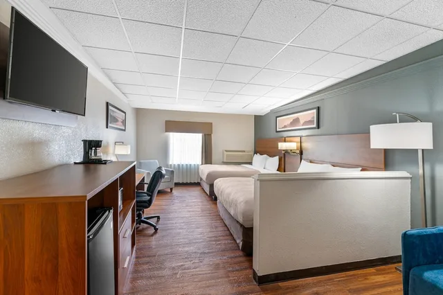 جناح بسريرين كوين، Quality Inn & Suites Kansas City - Independence I-70 East 5/7
