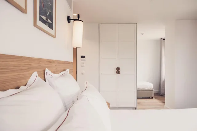 غرفة ديلوكس ثلاثية، HOTEL LAMINAK 1/10