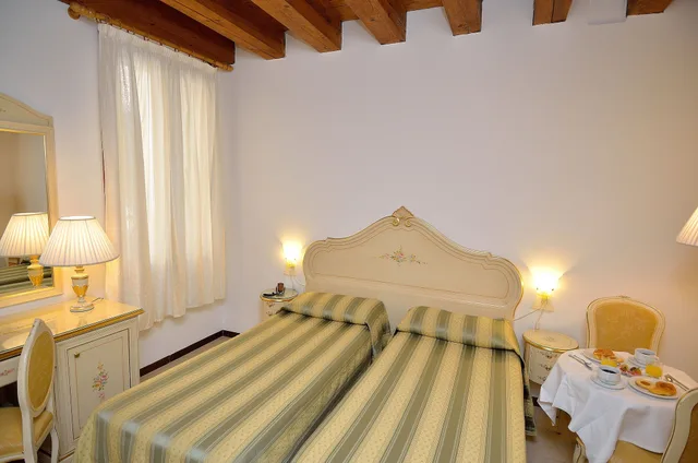 غرفة قياسية بسرير مزدوج، Orion Hotel 6/10