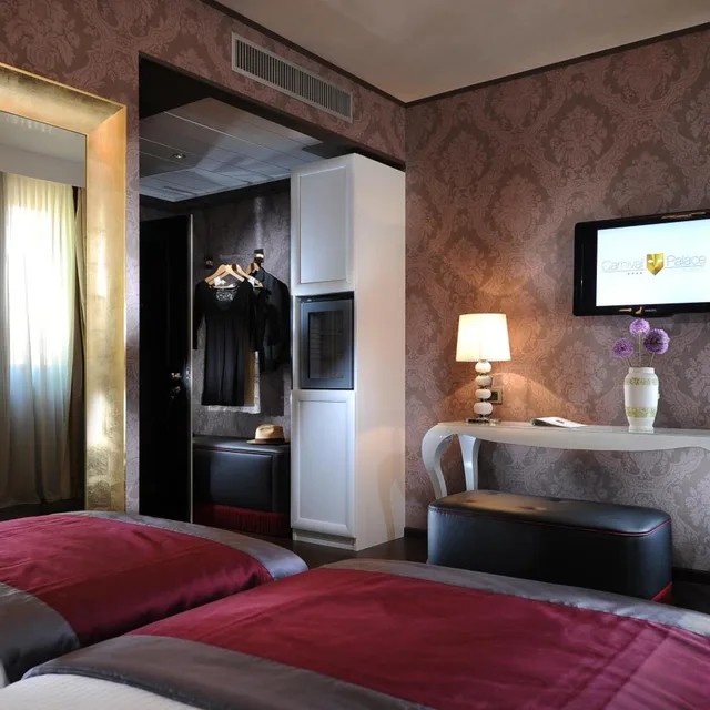 غرفة كلاسيكية ثلاثية، Carnival Palace Hotel 5/8