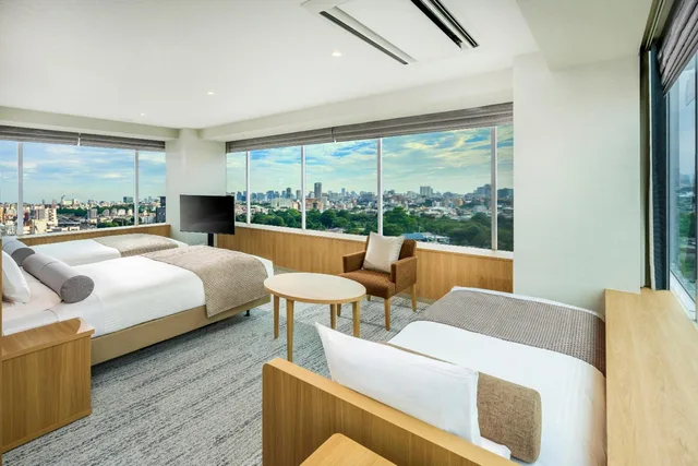 غرفة بانورامية بسريرين منفصلين بإطلالة، ART HOTEL Nippori Lungwood 1/7