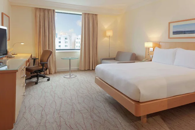 غرفة عائلية بسرير مزدوج، Hilton Dublin Airport 1/5