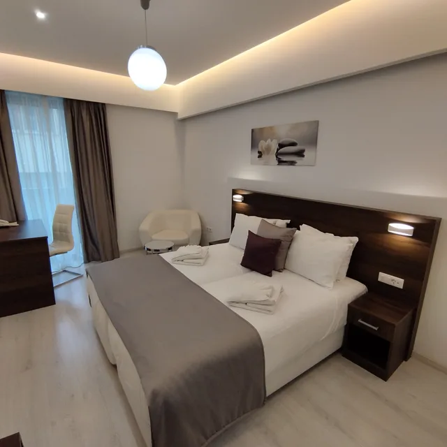 غرفة سوبيريور بسرير مزدوج أو سريرين منفصلين، INTERNATIONAL ATENE HOTEL 1/3