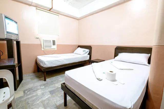 غرفة اقتصادية بسريرين منفصلين، Gv Hotel Ozamiz 1/3