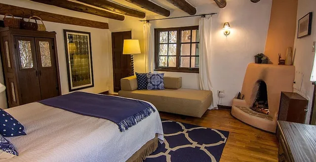 جناح ديلوكس بسرير كينج، Old Taos Guesthouse Bed and Breakfast 4/6