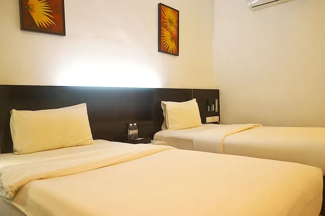 غرفة قياسية بسريرين منفصلين، Swing & Pillows at Golden Roof Hotel Ampang, Ipoh 3/9