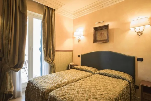 Classic, Twin Beds, Balcony, Donatello 1/4