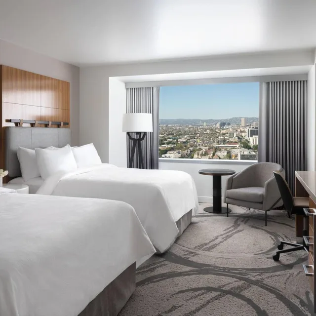 غرفة تنفيذية بسريرين كوين مع دخول الصالة، Jw Marriott Los Angeles L A Live 1/4