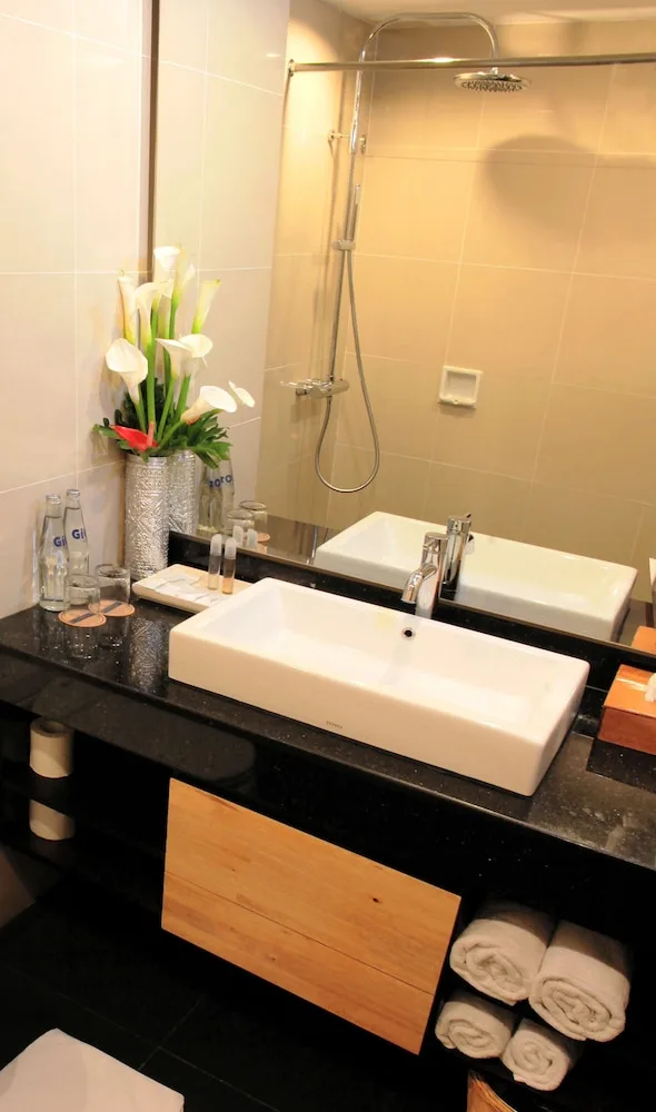 غرفة بسرير كينج بإطلالة على المسبح، Prime Plaza Hotel Sanur 10/10