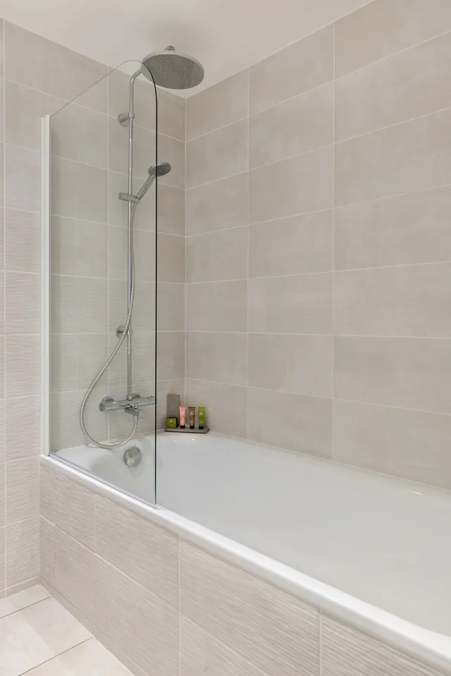 غرفة قياسية بسرير كينج، Holiday Inn Calais - Coquelles 8/8