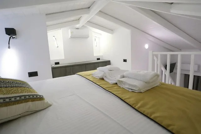 Loft, Suite, Twin Beds، Yianna Hotel 6/10