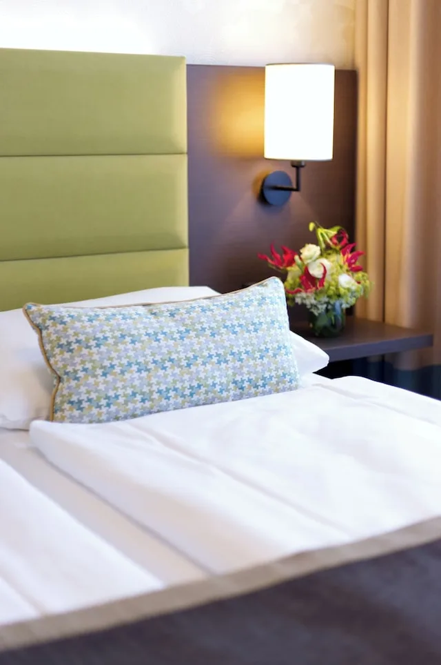 غرفة كومفورت بسرير كوين، HOTEL DREI KRONEN VIENNA CITY 6/10