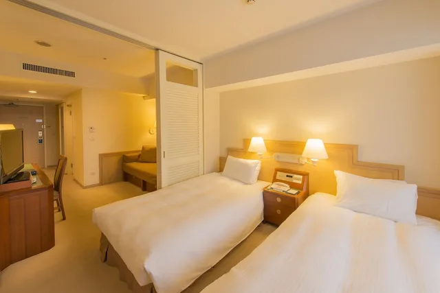 غرفة قياسية ثلاثية بسريرين منفصلين مع أريكة، Hotel Mystays Premier Sapporo Park 2/6