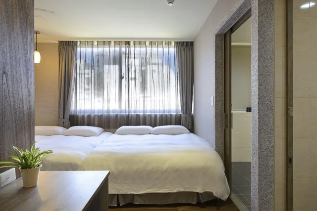 غرفة ديلوكس رباعية بغرفة نوم واحدة لذوي الإعاقة، Ximen Hedo Hotel Kangding Taipei 2/2
