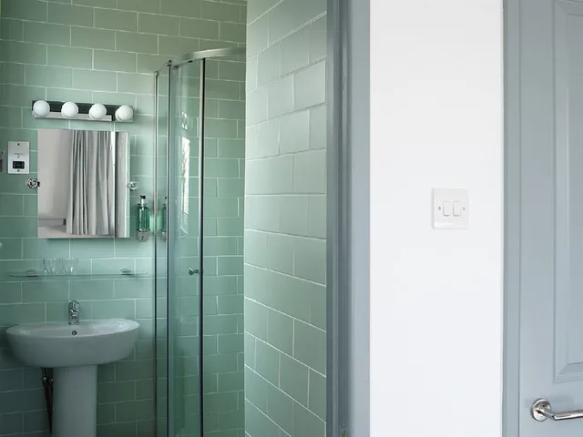 غرفة قياسية بسرير مزدوج، The Lerryn Hotel 6/6