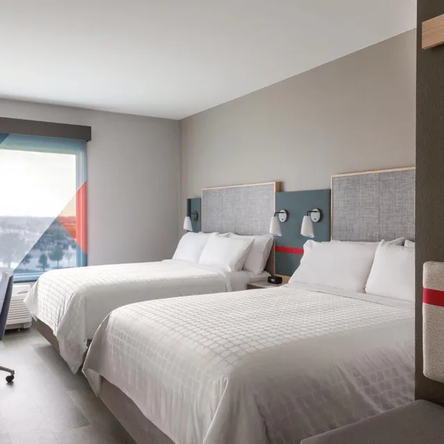 غرفة بسريرين لذوي الإعاقة، avid hotels Detroit - Warren 1/10