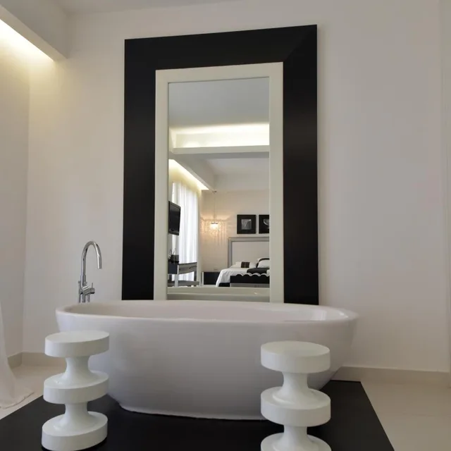 جناح ملكي، Hotel Royal Paestum 6/9