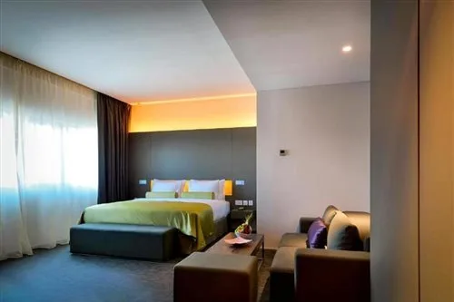 جناح بغرفتي نوم، The 72 Hotel 1/1