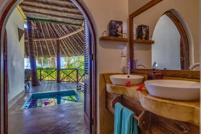 Bungalow, King Bed, Ocean Front، SeVi Boutique Hotel Zanzibar 3/4