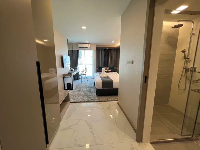 غرفة سوبيريور بسرير كينج، ARNI Skye Hotel 3/3