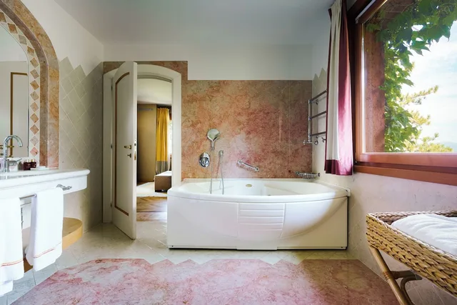 جناح بسرير مزدوج وسرير فردي، L'Albereta Relais & Chateaux 7/7