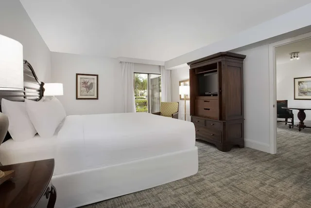 غرفة ديلوكس بسرير كينج، Saddlebrook Golf Resort And Spa 2/4