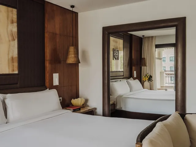 2 Bedrooms, Red Level, Master, Suite, King and Twin Beds, Resort View، Gran Melia Palacio de Isora 4/10