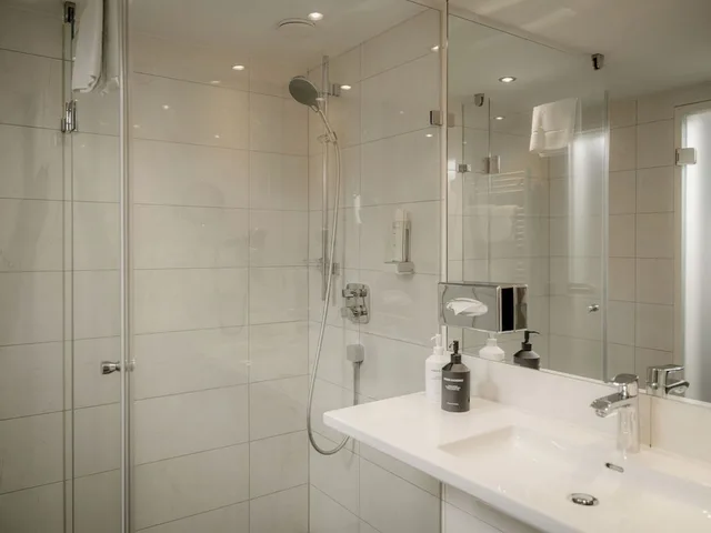 غرفة سوبيريور بسرير كينج مع أريكة، Imlauer Hotel Pitter Salzburg 2/3