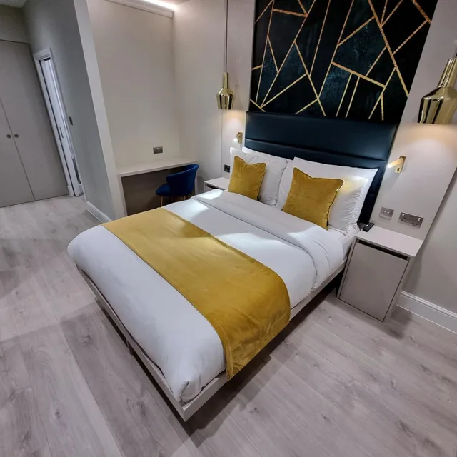 Signature, Suite, Hot Tub, NOX HOTELS - Bayswater 1/10