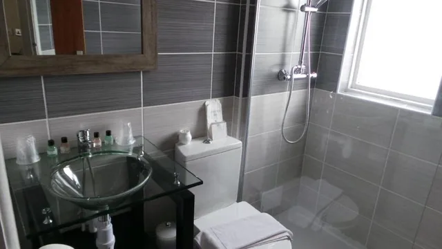 غرفة عائلية ثلاثية بسرير مزدوج وسرير فردي، Torbay Court Hotel 3/4