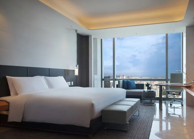 Luxury, King Bed, City View, Sofitel Haikou Hotel 1/7