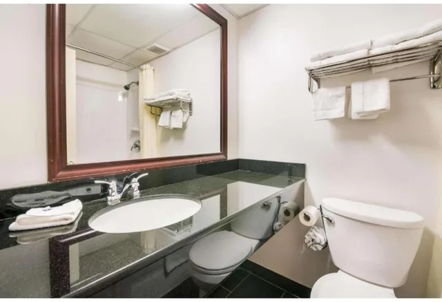2 Full Beds - Non-Smoking، Motel6 Tinton Falls, NJ - Neptune 10/10