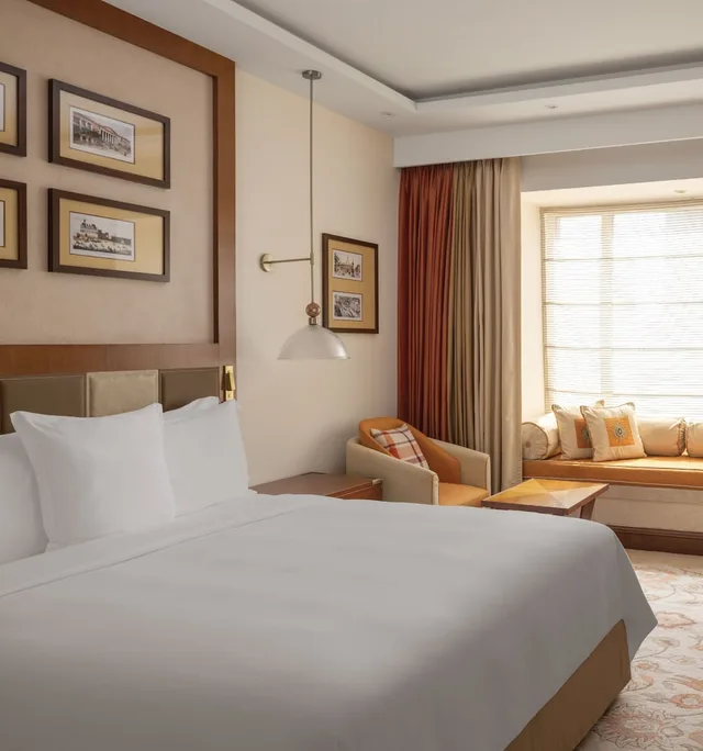 غرفة كلوب بسرير كوين، Itc Grand Central 1/10