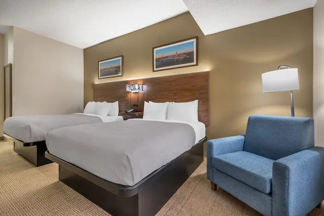 غرفة بسريرين كوين لذوي الإعاقة، Quality Inn & Suites Rockport - Owensboro North 6/8