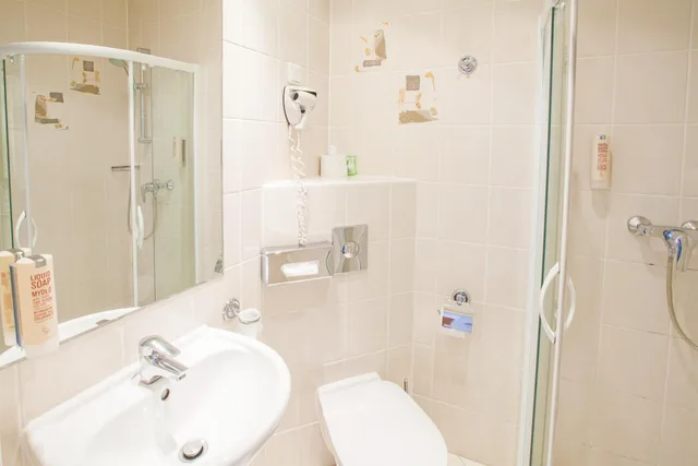 Single Room, Qubus Hotel Glogow 8/9
