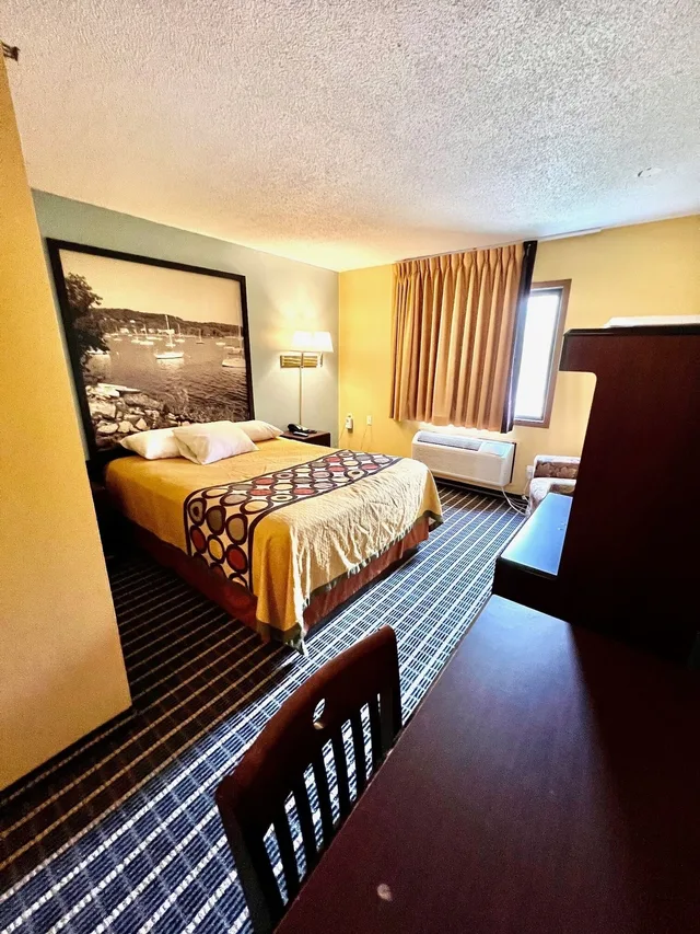 غرفة بسرير كوين لذوي الإعاقة، Super 8 By Wyndham Red Wing 3/10