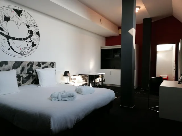 غرفة عائلية، Hotel Dream 1/3