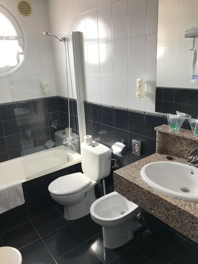 غرفة بسريرين منفصلين، Hotel Portbo 3/3