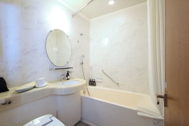 غرفة قياسية بسريرين منفصلين، KOKO HOTEL Osaka Shinsaibashi 7/8