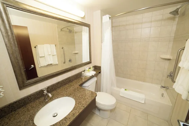 جناح بسرير كينج مع أريكة، Holiday Inn Express Hotel Suites Whitecourt Southeast 4/5