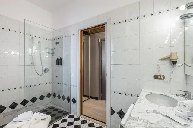 غرفة ديلوكس بشرفة، Citystyle Hotel Reggio Emilia 6/8
