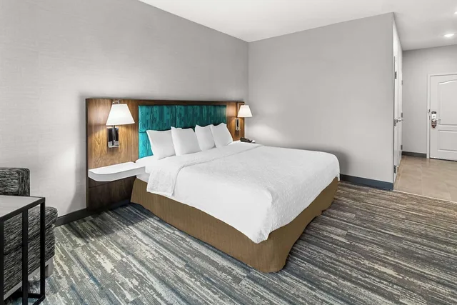 غرفة مفردة بسرير كينج لذوي الإعاقة، Hampton Inn by Hilton Dayton South 1/8