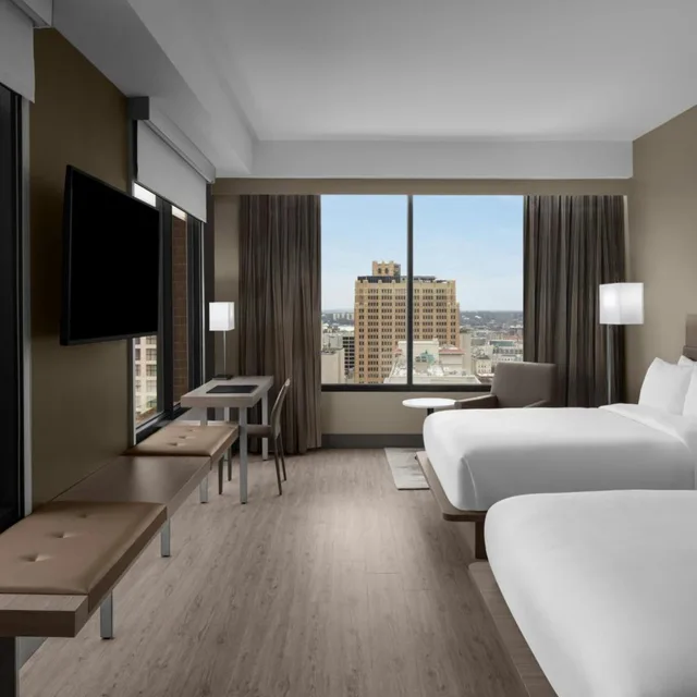 غرفة بسرير كوين بإطلالة على المدينة، AC Hotel by Marriott San Antonio Riverwalk 6/9