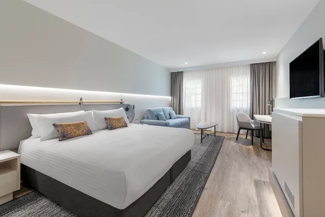 جناح جونيور بسرير كينج، CROWNE PLAZA HAWKESBURY VALLEY 2/3