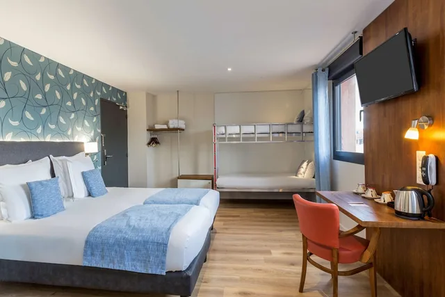 Family, Multiple Beds، Sure Hotel By Best Western Reims Nord 3/8