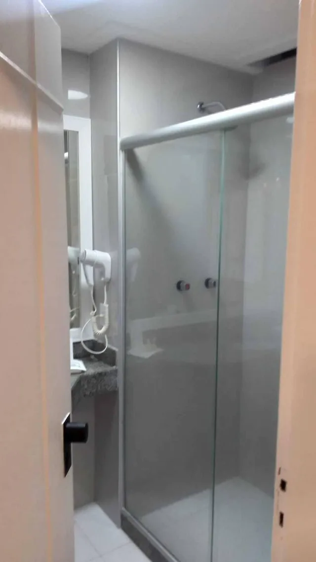 غرفة بسريرين منفصلين بإطلالة على المسبح، Brisamar Hotel 4/4