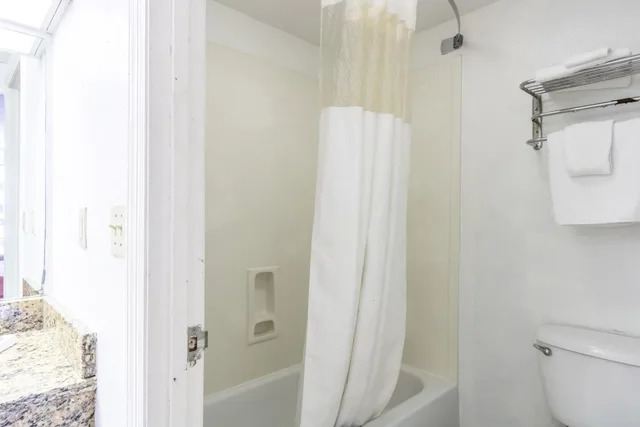 غرفة بسريرين كوين للمدخنين، Motel6 Pooler, GA - Savannah Airport 7/9