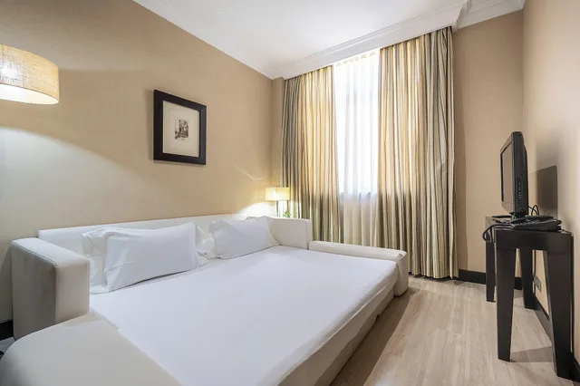 غرفة عائلية رباعية، Hotel Saray 1/10