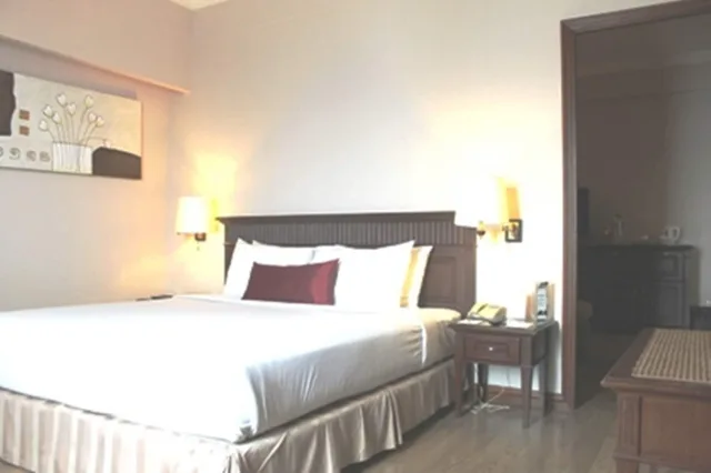 جناح جونيور، Grand Zuri Pekanbaru 1/6