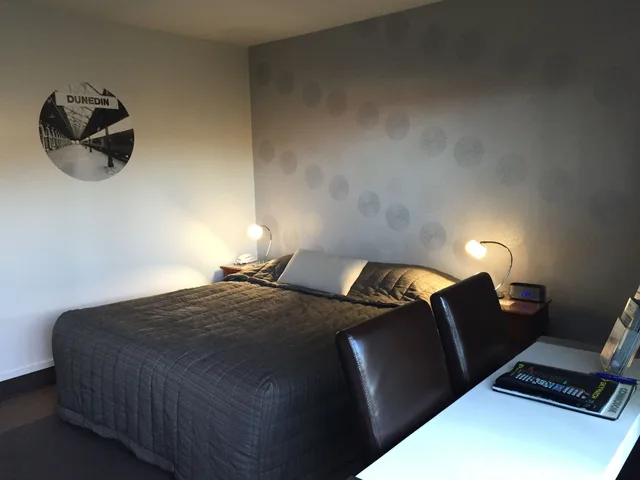 Studio, Commodore Motels 4/5